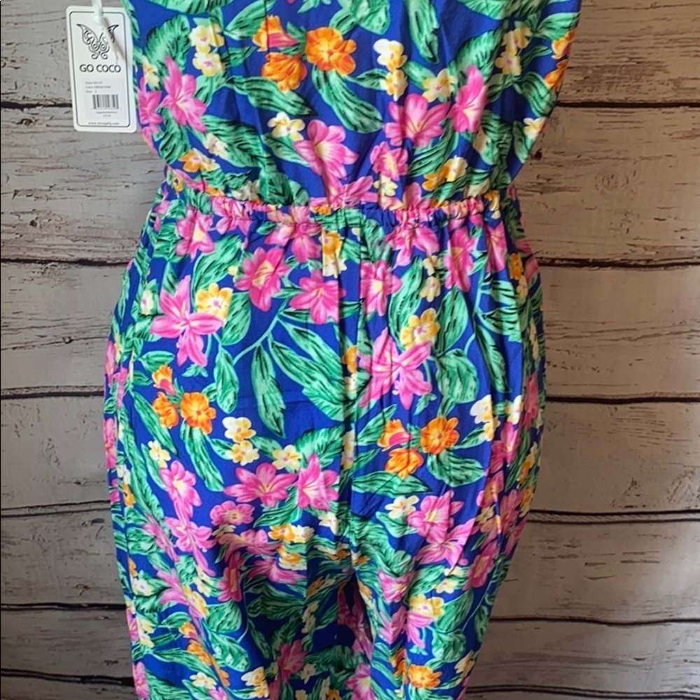 NWT GO COCO Small Hawaii Floral Vneck Jumpsuit - Picture 8 of 13